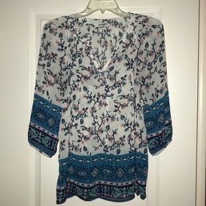 Old navy three quarter sleeve shirt